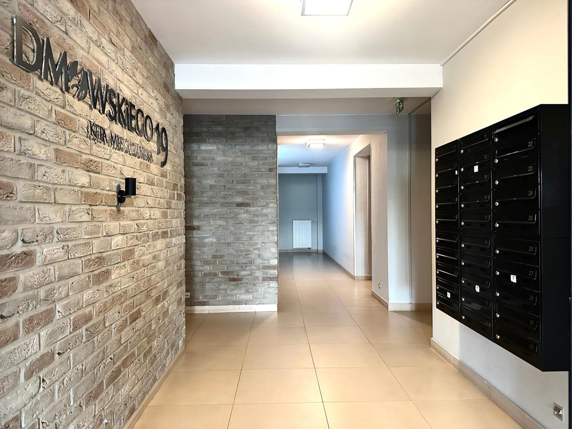 Dmowskiego 19C- Self Check-In 20H ~ Lift - Wroclaw — Zdjęcia 2